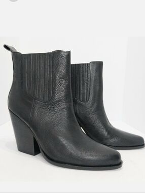 Rebel Wilson Lyla‎ Leather Ankle Boots, NEW, Size 10